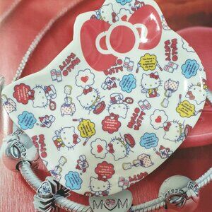 Hello Kitty With Apple Red White Melamine Small Plastic Plate 6 By 5 Inches Gift